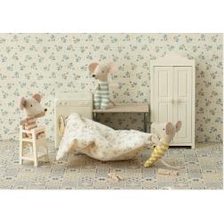 Chaise haute, Souris 